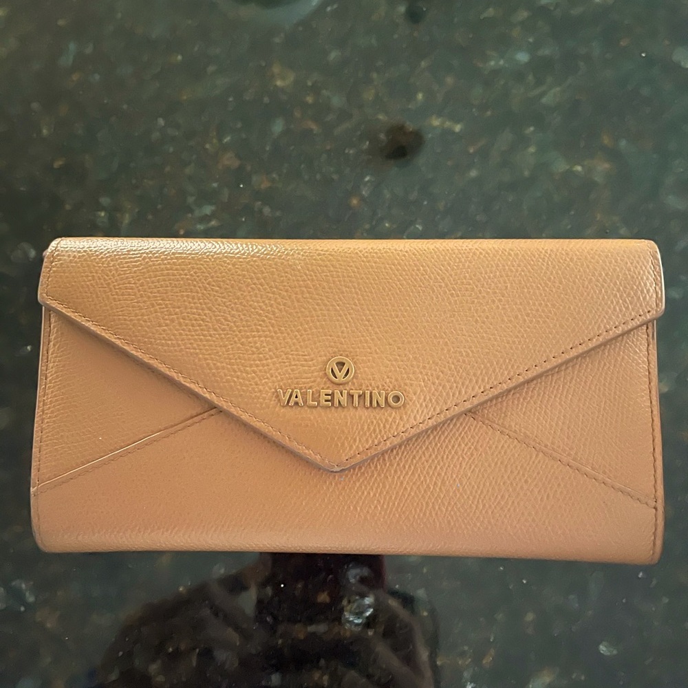 Valentino wallet